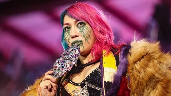 Asuka niega que WWE no tenga planes para ella Asuka niega que WWE no tenga planes para ella