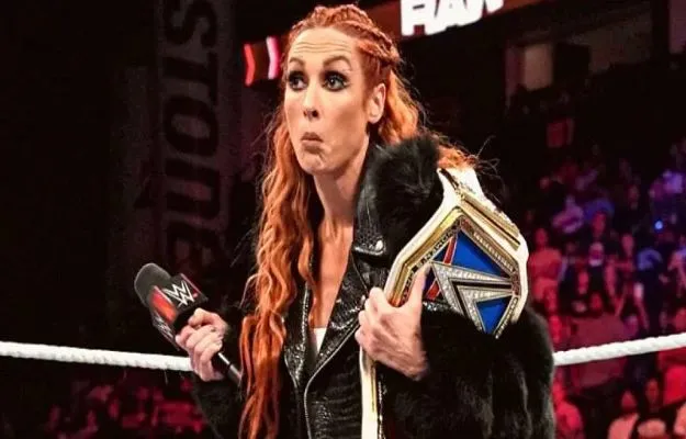 Becky Lynch Becky Lynch habla sobre sus libertades al micrófono