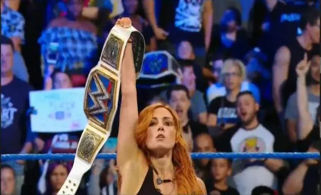 Becky Lynch dice que Ronda Rousey debe tener miedo de ella