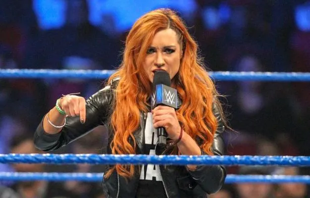 Becky Lynch envía una fuerte amenaza a Beth Phoenix