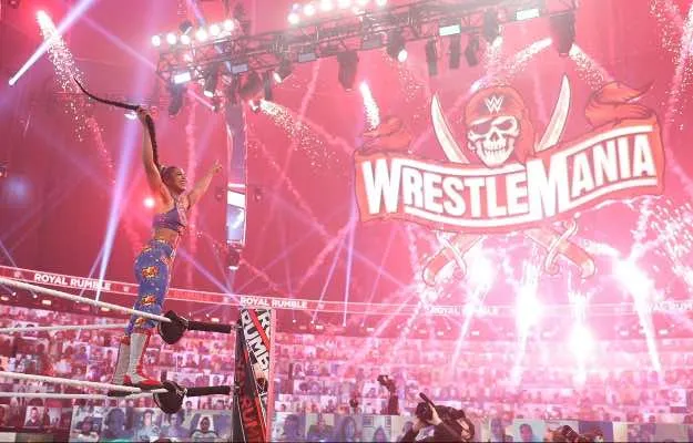 Bianca Belair Bianca Belair habla sobre las felicitaciones del vestuario tras ganar el Royal Rumble
