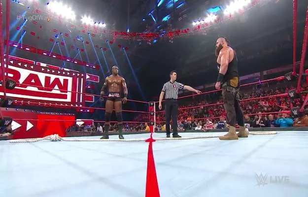 Bobby Lashley destroza a Braun Strowman en WWE RAW Bobby Lashley destroza a Braun Strowman en WWE RAW tras un Tug Of War match