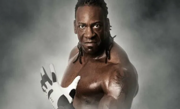 Booker T dice que la guerra entre WWE y AEW ya ha comenzado Booker T dice que la guerra entre WWE y AEW ya ha comenzado
