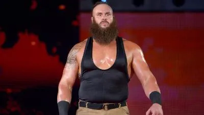 RAW: Strowman vs Kane