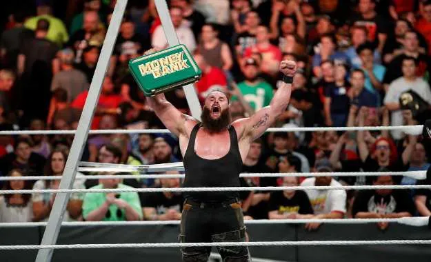 Razón por la que Braun Strowman canjeó el maletín de Money in the Bank en Hell in a Cell