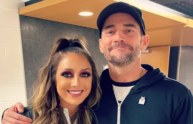 Britt Baker agradece los halagos de CM Punk
