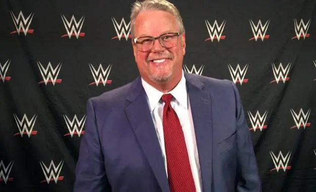 Bruce Prichard sobre cómo Hulk Hogan lastimó la WWE