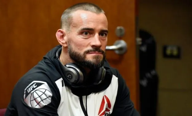 CM Punk estará como comentarista en una promoción de MMA