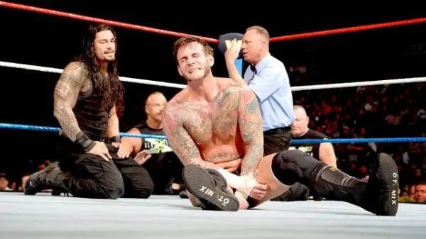 CM Punk: WWE llega 5 o 10 años tarde con Roman Reigns