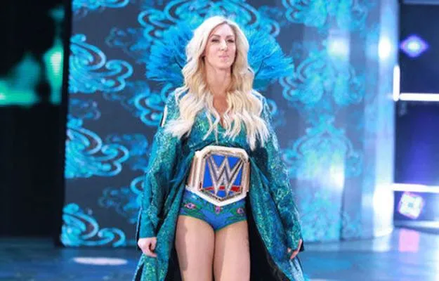 Charlotte Flair Charlotte Flair no toma en serio a Tony Storm