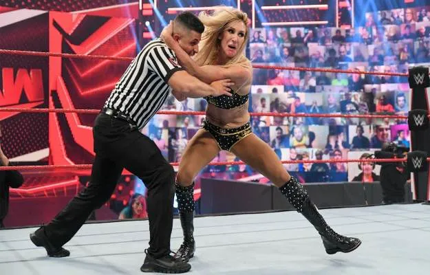 Charlotte Flair WWE RAW (1) Charlotte Flair WWE RAW