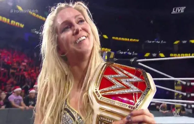 Charlotte-Flair-como-NUEVA-WWE-Raw-Womens-Champion-en-WWE-Roadblock2016-18.12.2016-WWE-2 4 cosas que no deben suceder en WrestleMania Backlash