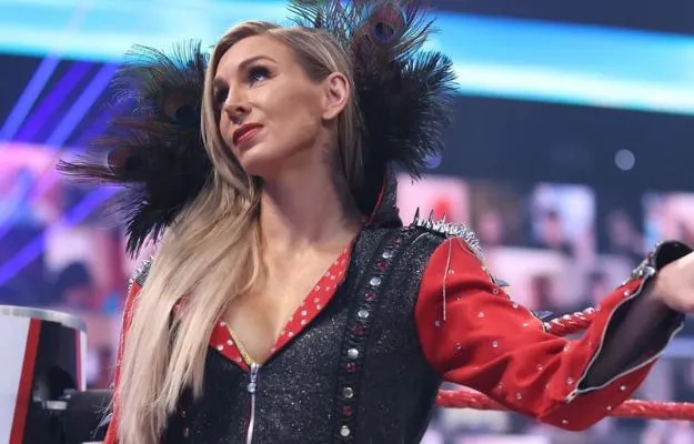 Charlotte Flair habla sobre las criticas de los fans hacia ella Charlotte Flair habla sobre las criticas de los fans hacia ella
