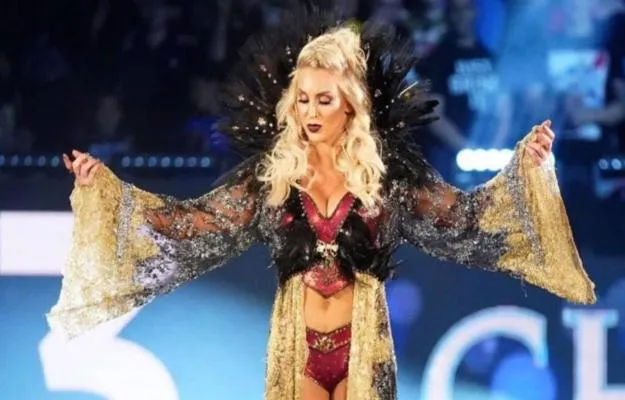 Charlotte Flair habla sobre los nuevos papeles de Paul Heyman y Eric Bischoff en WWE