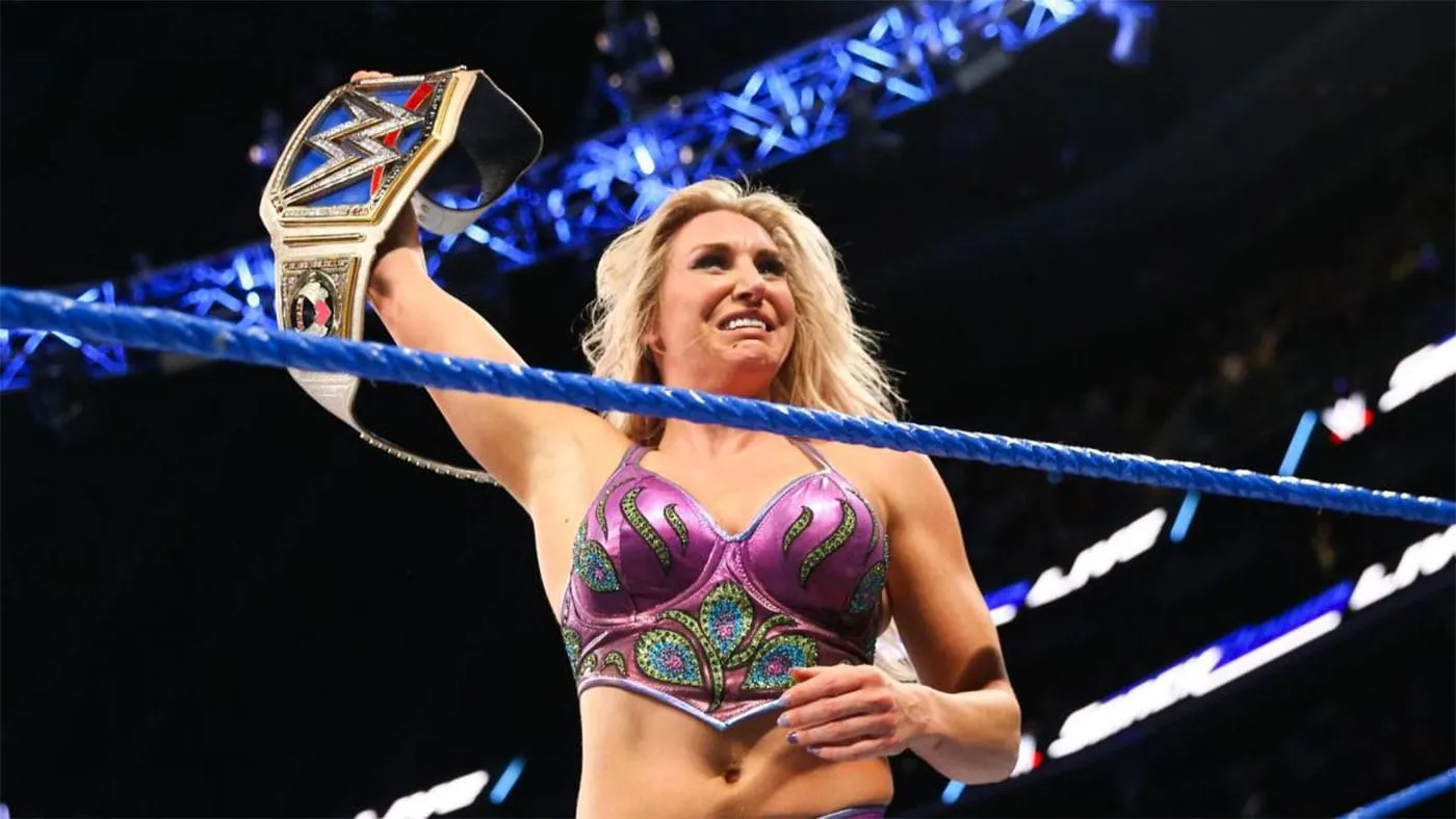 Charlotte Flair Lesionada
