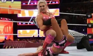 Charlotte Somete A Carmella
