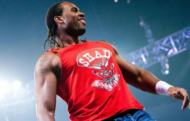 Cobertura y resultados (39) Collar & Elbow vende mercancia de Shad Gaspard