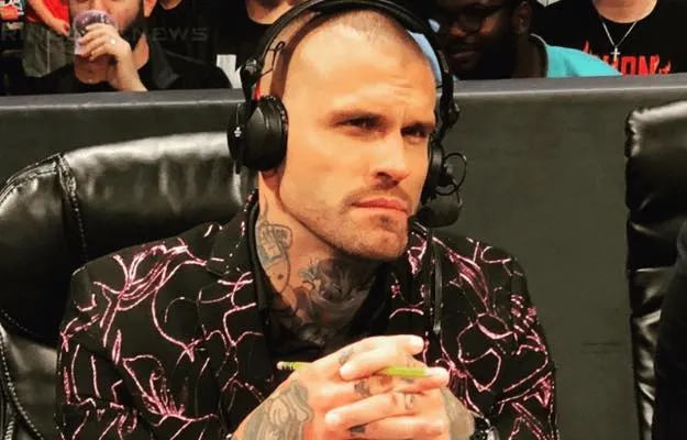 Corey Graves alaba la rivalidad de Brock Lensar y Roman Reigns