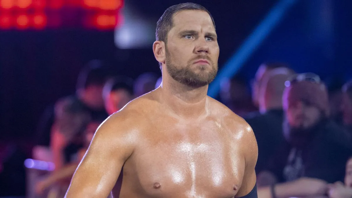 Curtis Axel es despedido