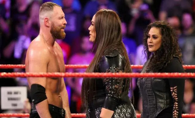 Dean Ambrose vs Nia Jax Dean Ambrose vs Nia Jax confirmado