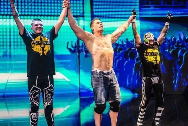 Demon Balor regresa para enfrentarse a Roman Reigns durante SmackDown (1) Demon Balor regresa para enfrentarse a Roman Reigns durante SmackDown (1)