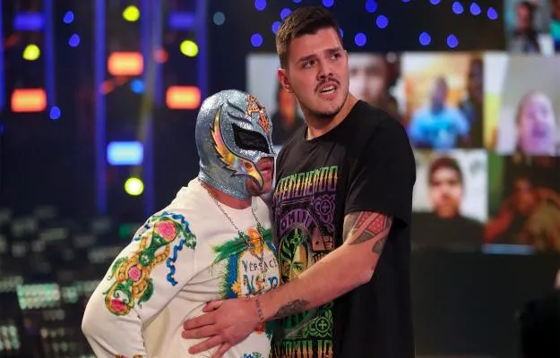 Dominik Mysterio habla sobre la posibilidad de enfrentar a su padre