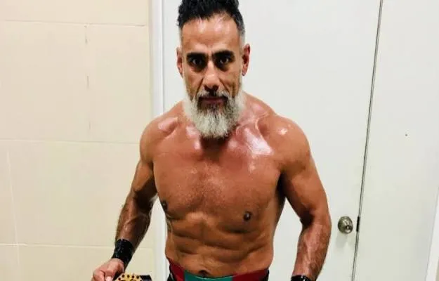 Dr. Wagner Jr. Reta A Pirata Morgan A Una Lucha De Legado Vs Legado