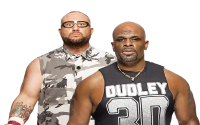 WWE New Day a la caza de The Dudley