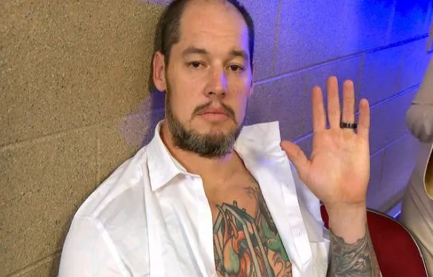 E7PNVMbWYAg3s9u_format=jpg&name=small Baron Corbin WWE