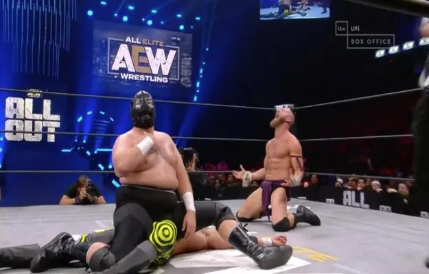 The Dark Order pasan a la siguiente ronda por los campeonatos por parejas de AEW en AEW All Out The Dark Order pasan a la siguiente ronda por los campeonatos por parejas de AEW en AEW All Out