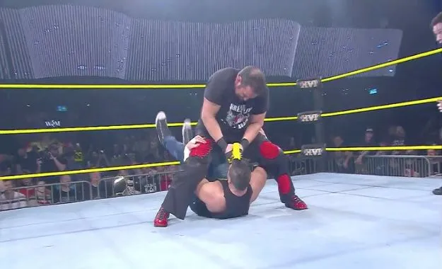 Eddie Edwards derrotó a Tommy Dreamer en Slammiversary XVI Eddie Edwards derrotó a Tommy Dreamer en Slammiversary XVI