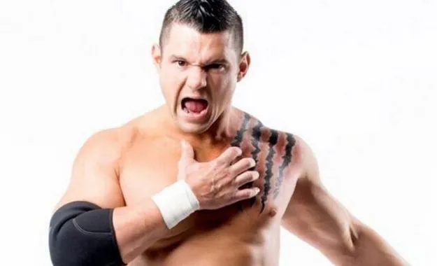 Eddie Edwards explica su nuevo contrato con Impact Wrestling Eddie Edwards explica su nuevo contrato con Impact Wrestling
