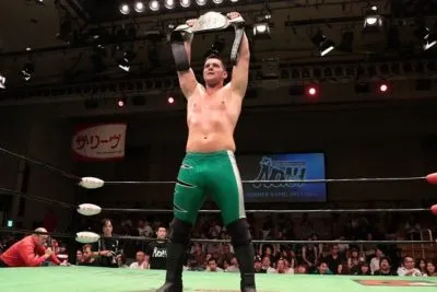 Eddie Edwards nuevo campeón GHC Eddie Edwards nuevo campeón en Pro Wrestling NOAH