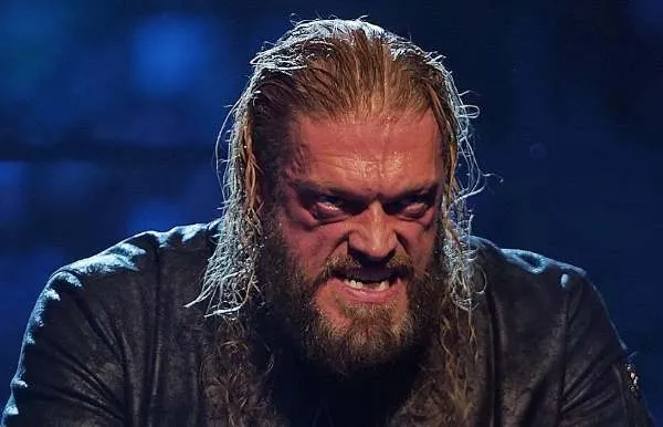 Edge dice que va a quemar a Seth Rollins en SummerSlam Edge dice que va a quemar a Seth Rollins en SummerSlam