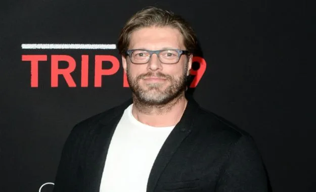 Edge responde a Baron Corbin