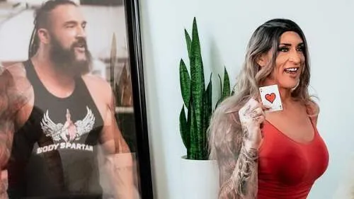 El ex luchador de WWE Tyler Reks cambia de sexo y lo documenta en TV El ex luchador de WWE Tyler Reks cambia de sexo y lo documenta en TV