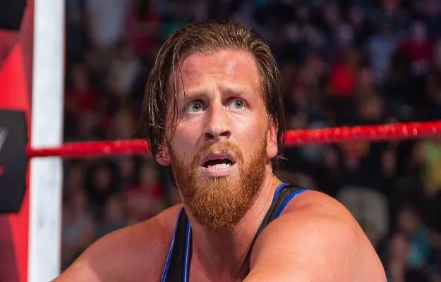 Emotivo mensaje de la mujer de Curt Hawkins tras su despido de WWE Emotivo mensaje de la mujer de Curt Hawkins tras su despido de WWE