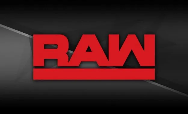 Estrella de WWE RAW podría estar luchando bajo una lesión Estrella de WWE RAW podría estar luchando bajo una lesión