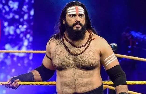 Ex-escritor predice el futuro de Veer Mahaan en RAW Ex-escritor predice el futuro de Veer Mahaan en RAW