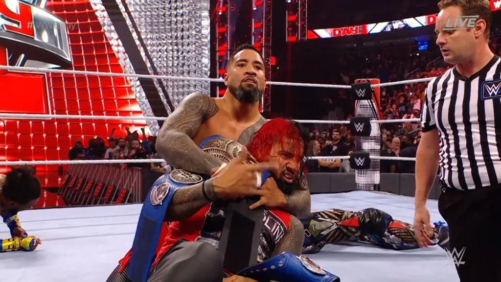 The Usos retienen los Campeonatos por Parejas de Smackdown en WWE Day 1