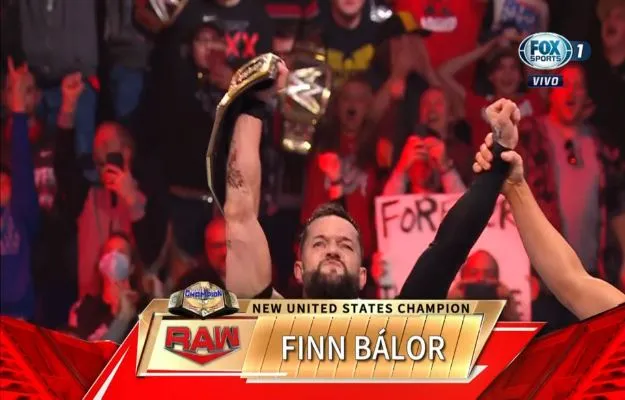 Finn Balor derrota a Damian Priest
