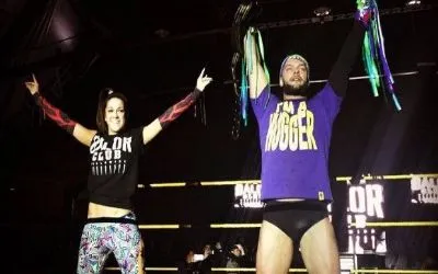 Finn Balor y Bayley en Mixed Match