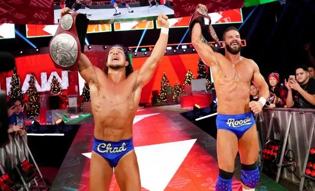 Gable y Roode retienen los títulos