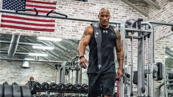 Hasta The Rock sufre en el gimnasio el día de piernas Hasta The Rock sufre en el gimnasio el día de piernas