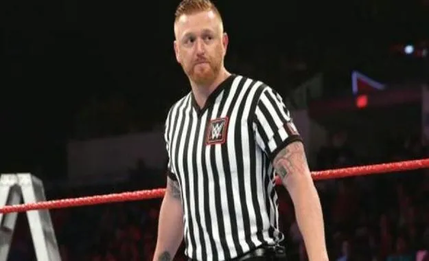 Heath Slater árbitro Heath Slater árbitro
