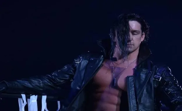 Jay White derrota a Kazuchika Okada en Wrestle Kingdom 13