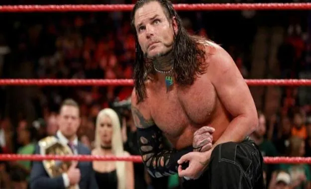 Jeff Hardy podría estar lesionado de nuevo Jeff Hardy podría estar lesionado de nuevo