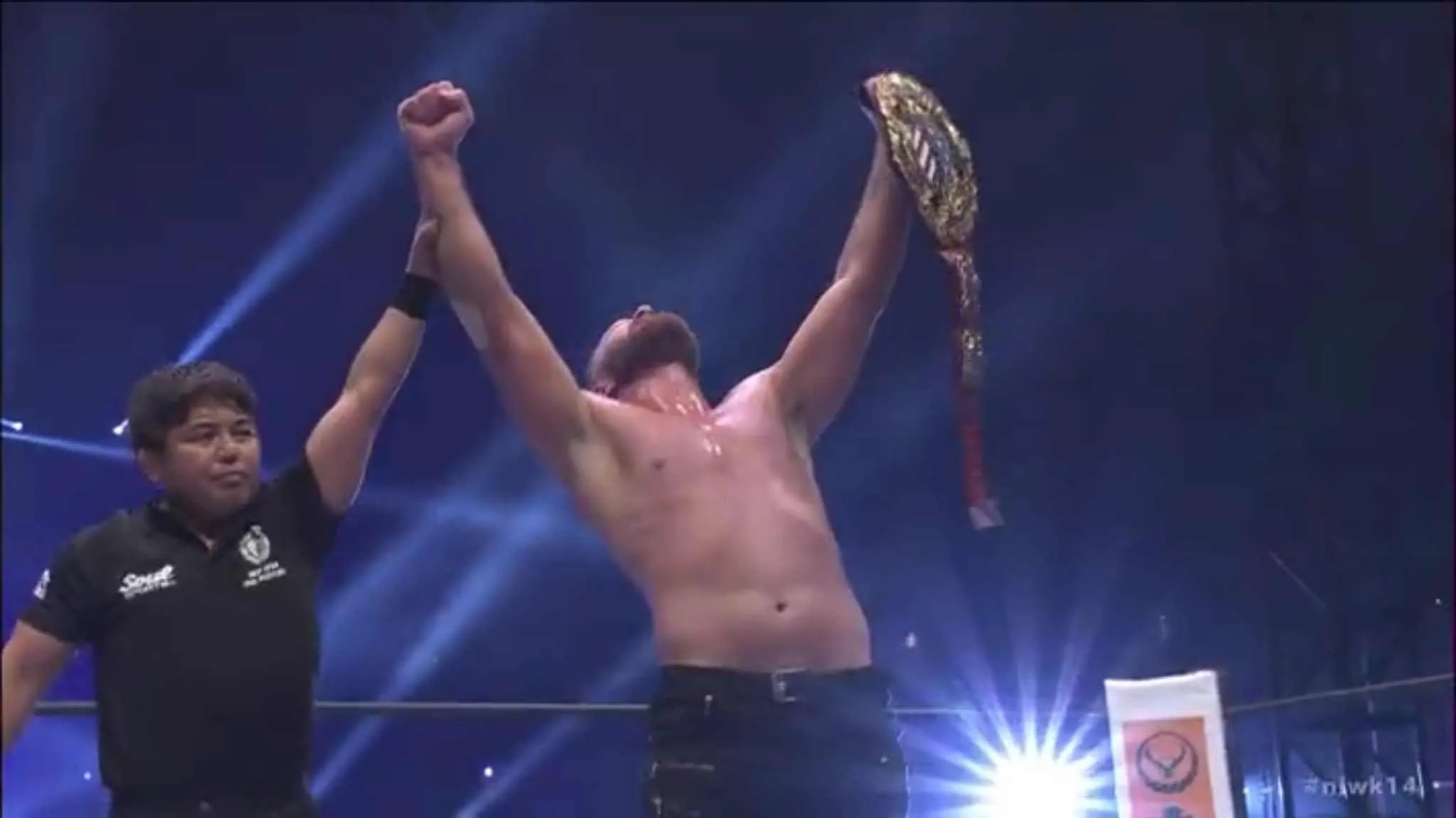 Jon Moxley nuevo campeón IWGP de los EEUU de NJPW Jon Moxley nuevo campeón IWGP de los EEUU de NJPW