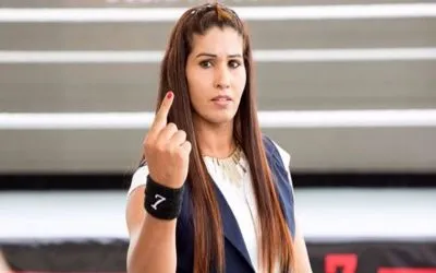 Kavita Devi firma por WWE