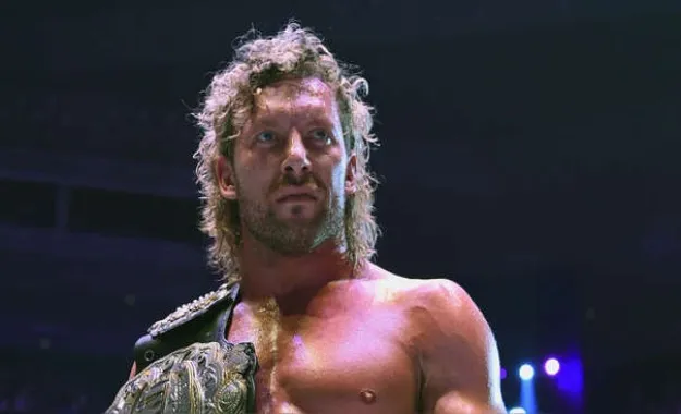 Kenny Omega critica el producto de NXT en su primer show televisado